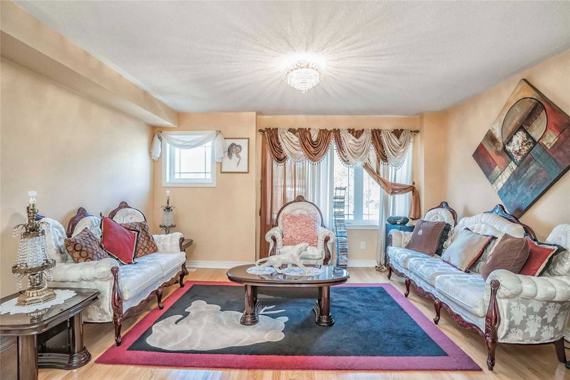 4271A Lawrence Ave E, Toronto, M1E2S8 | Image 2