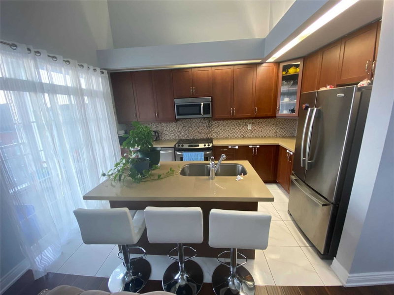 18 Lovegrove Lane, Ajax, L1S0E7 | Image 2