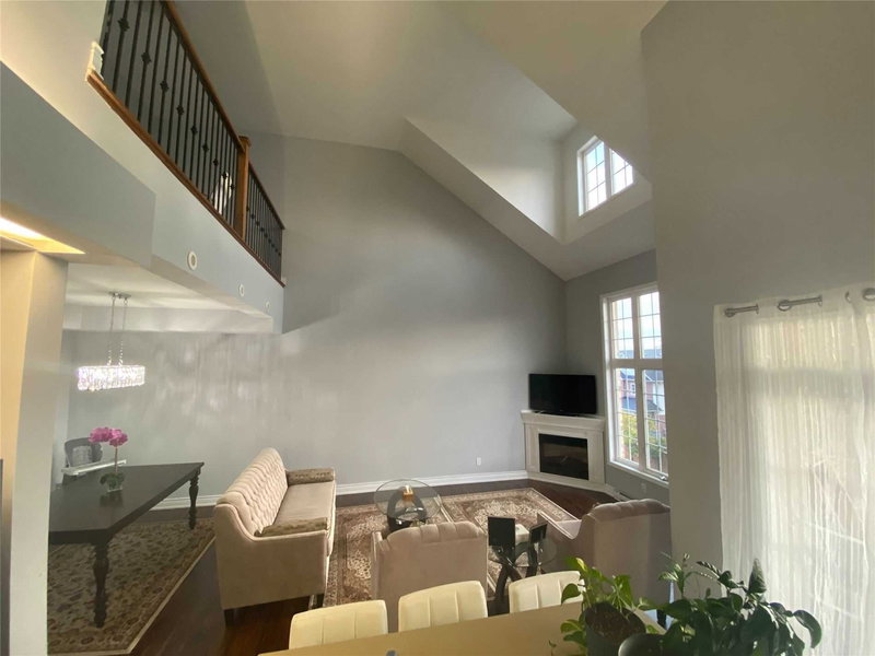 18 Lovegrove Lane, Ajax, L1S0E7 | Image 3