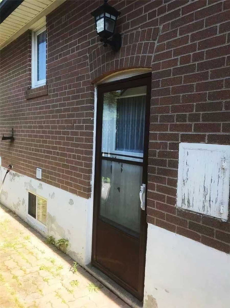 (Lower) - 31 Sancrest Dr, Toronto, M1P4A6 | Image 3