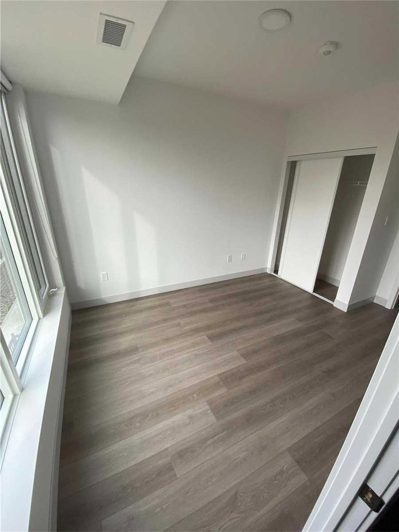 204 - 37 Antrim Cres, Toronto, M1P 4T1 | Image 3