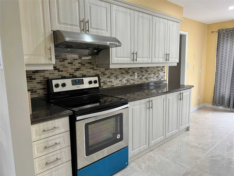 1378 Everton St, Pickering, L1V2T8 | Image 2