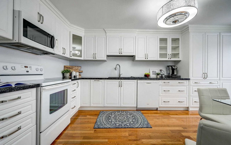 41 Apple Blossom Blvd, Clarington, L1C 4L9 | Image 3