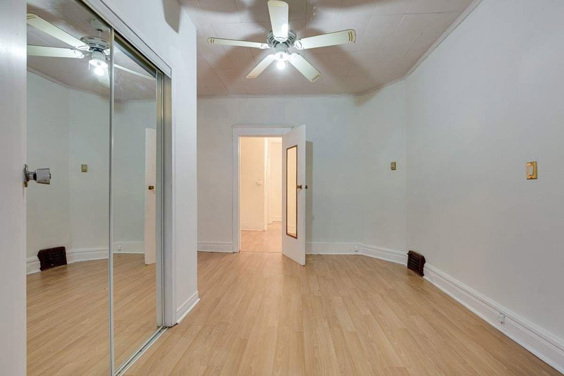 82 Curzon St, Toronto, M4M3B4 | Image 2