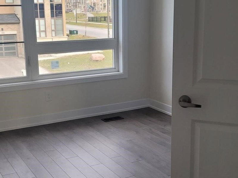 115 Vanier St, Whitby, L1R0N3 | Image 2