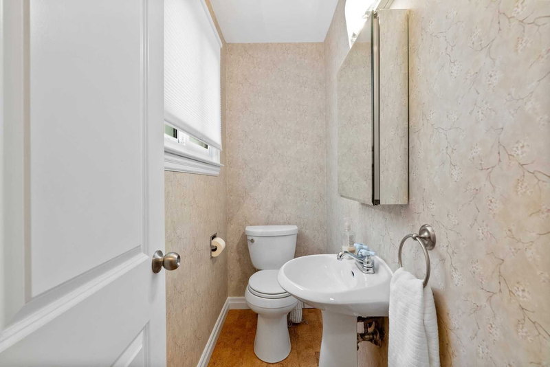 153 Simpson Rd, Ajax, L1S2V7 | Image 3