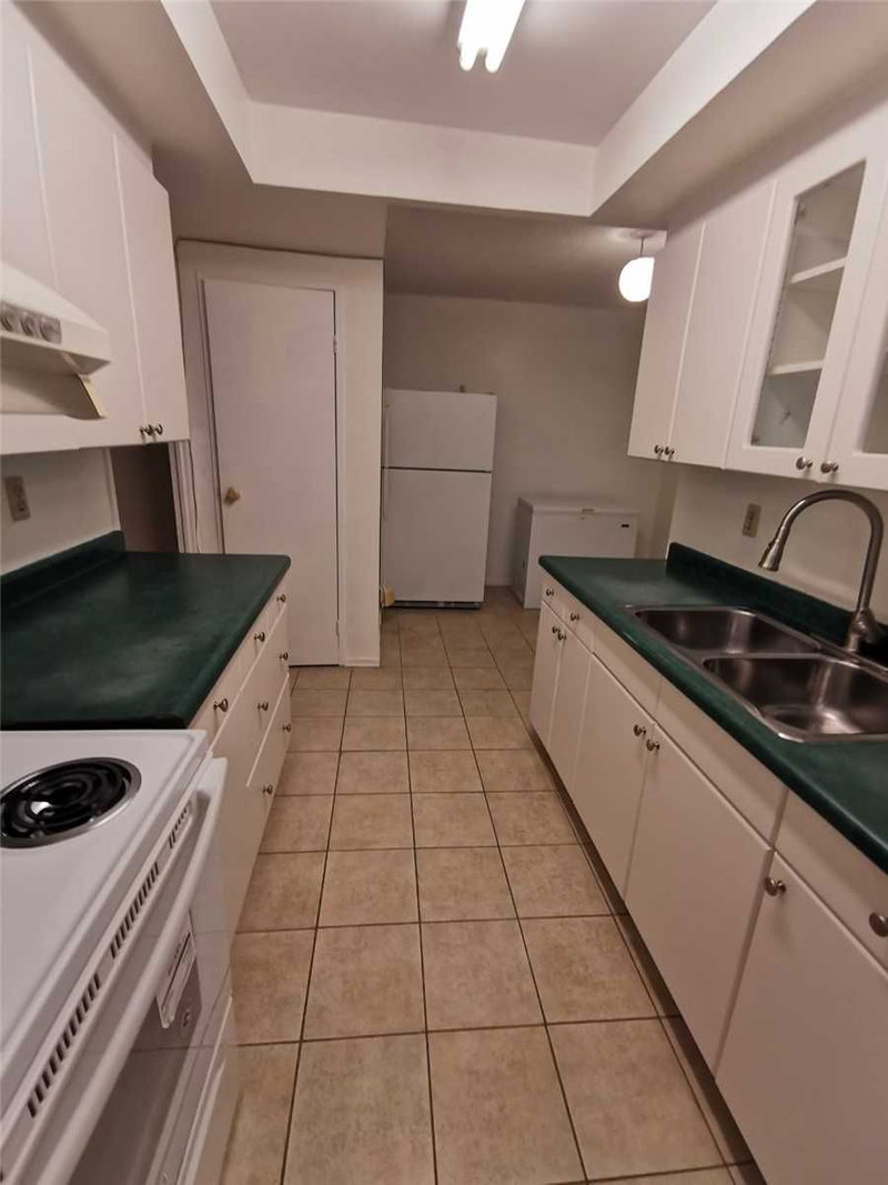 1009 - 10 Stonehill Crt, Toronto, M1W 2X8 | Image 2