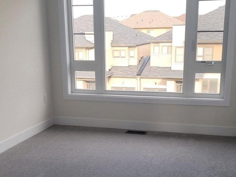 115 Vanier St, Whitby, L1R0N3 | Image 3