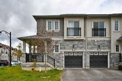 Townhouse sold at 37 Prospect Way, Whitby, Ontario, L1N0L4 - Pringle Creek - MLS: E5470645