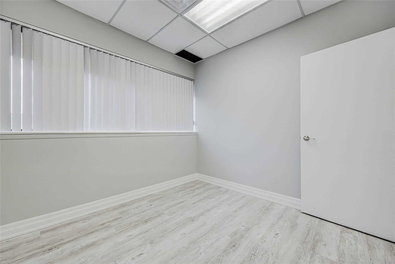 205 - 15 Harwood Ave S, Ajax, L1S2B9 | Image 3