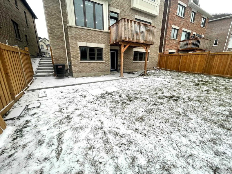 43 Westfield Dr, Whitby, L1P 1Y5 | Image 3