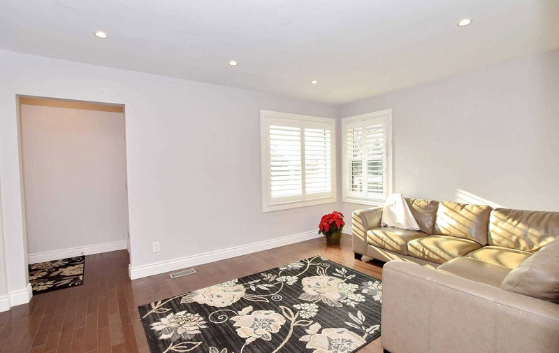 110 Front St E, Whitby, L1N1A1 | Image 2