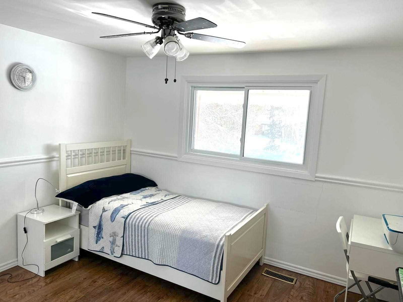 890 Briarwood Dr, Oshawa, L1K2A6 | Image 3