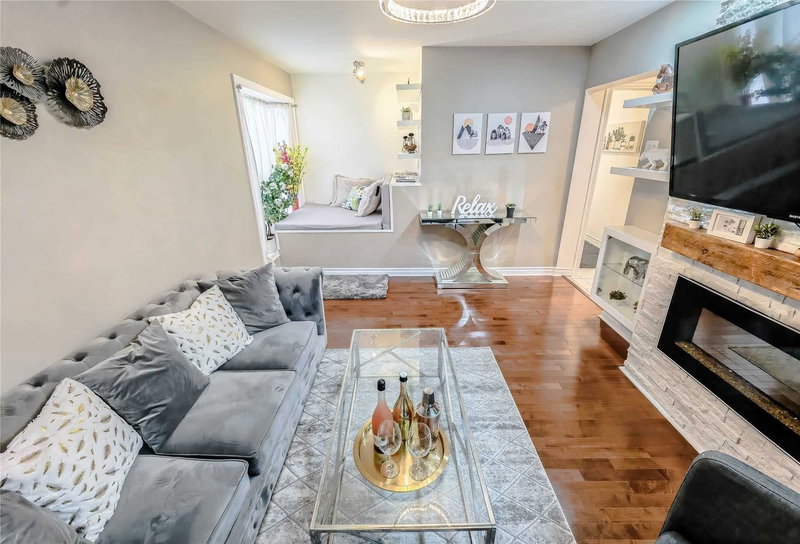 7 Barnwell Dr, Toronto, M1V1Y7 | Image 2