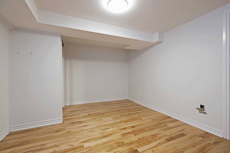 Lower - 212 Glebemount Ave, Toronto, M4C3T1 | Image 3