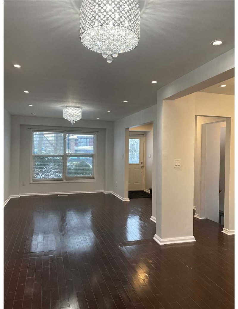 103 Guthrie Cres, Whitby, L1P1A6 | Image 3