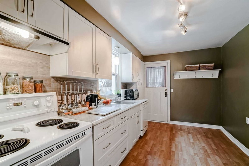 228 Ritson Rd S, Oshawa, L1H5H7 | Image 3