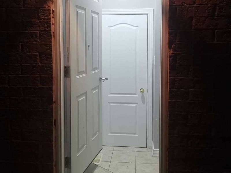 Bsmt - 3 Hesham Dr, Whitby, L1M2J9 | Image 2