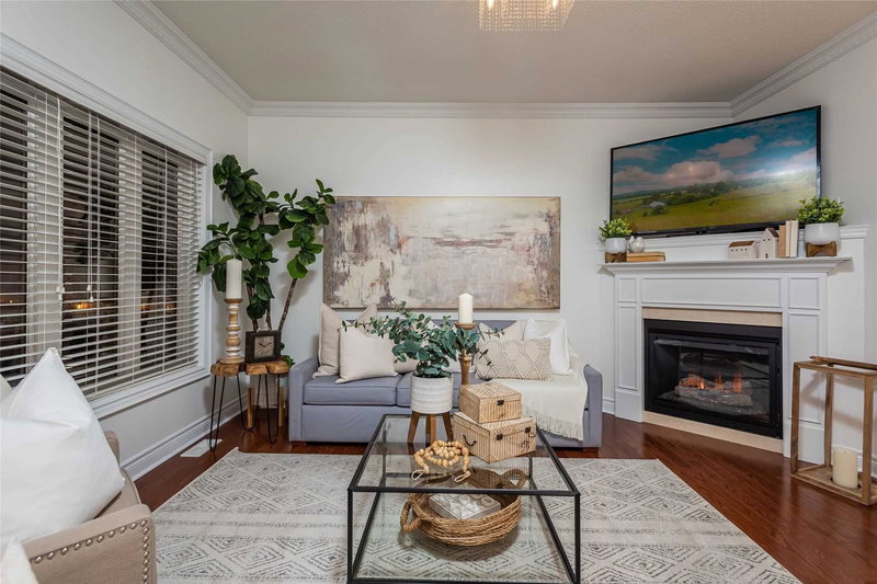 544 George Reynolds Dr, Clarington, L1E0A8 | Image 2