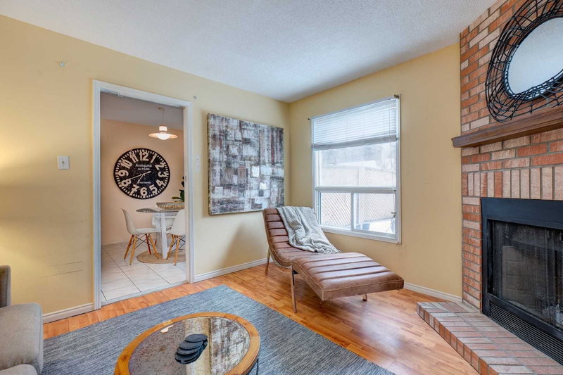 1540 Marshcourt Dr, Pickering, L1V6C6 | Image 2