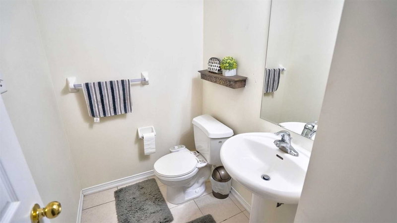 38 Silvester St, Ajax, L1Z0K8 | Image 2