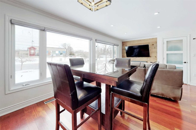 218 Harmony Rd N, Oshawa, L1G6L5 | Image 3