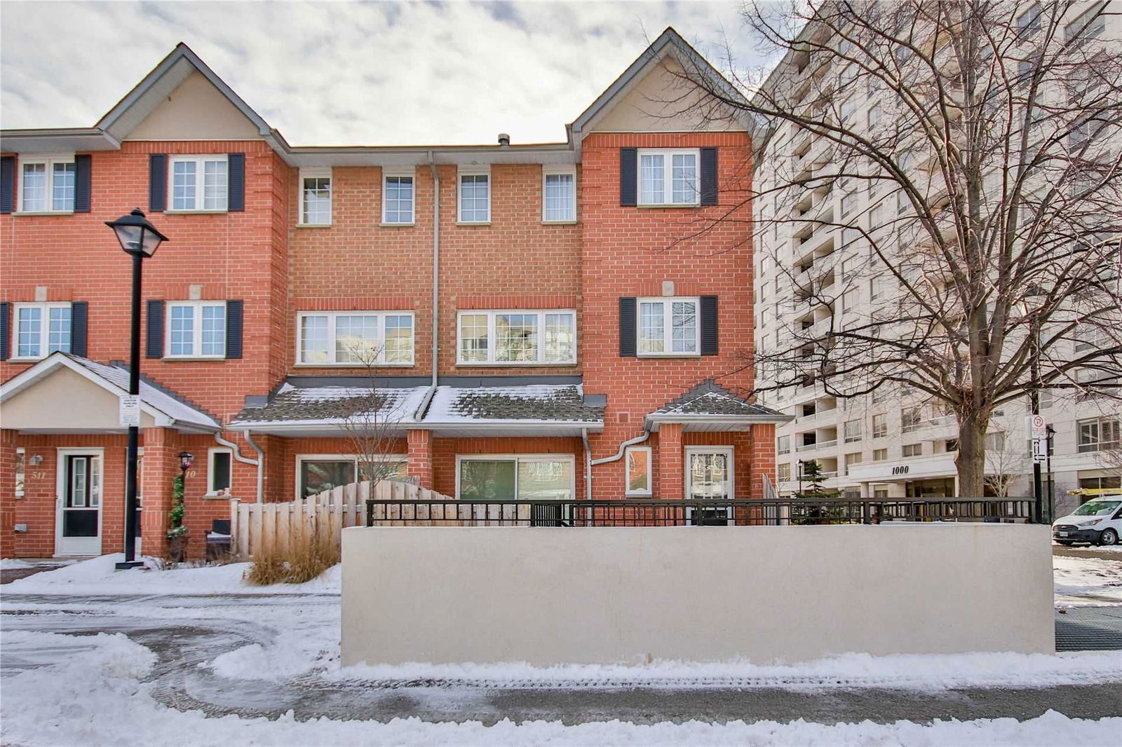 Townhouse sold at 509-1400 The Esplanade Boulevard, Pickering, Town Centre, L1V6V2 - MLS: E5515813