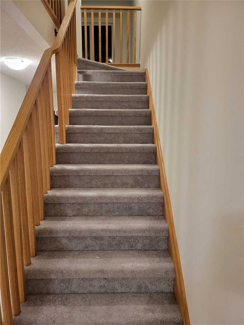 885 Kicking Horse Path, Oshawa, L1Job4 | Image 2