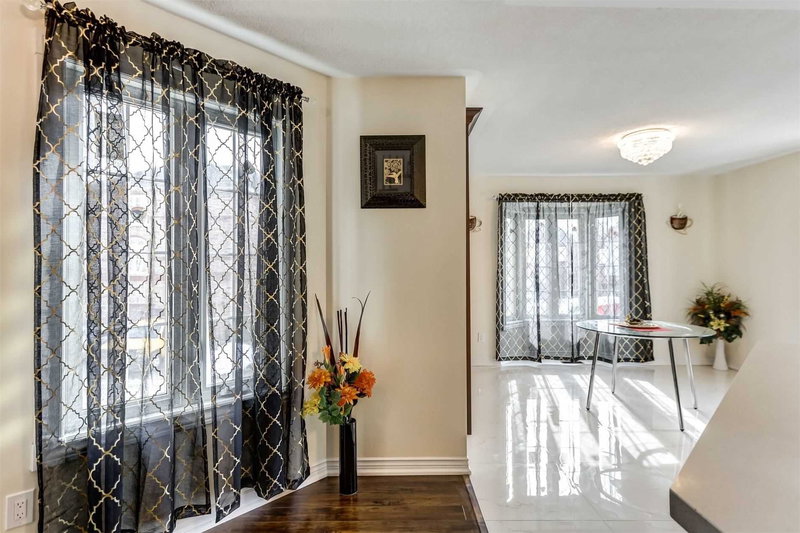 33 Guildpark Ptwy, Toronto, M1J3P1 | Image 2