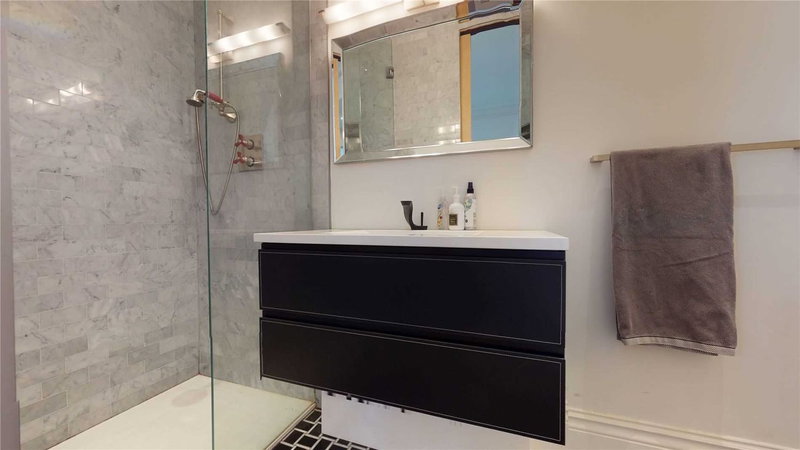 3025 Queen St E, Toronto, M1N1A5 | Image 3