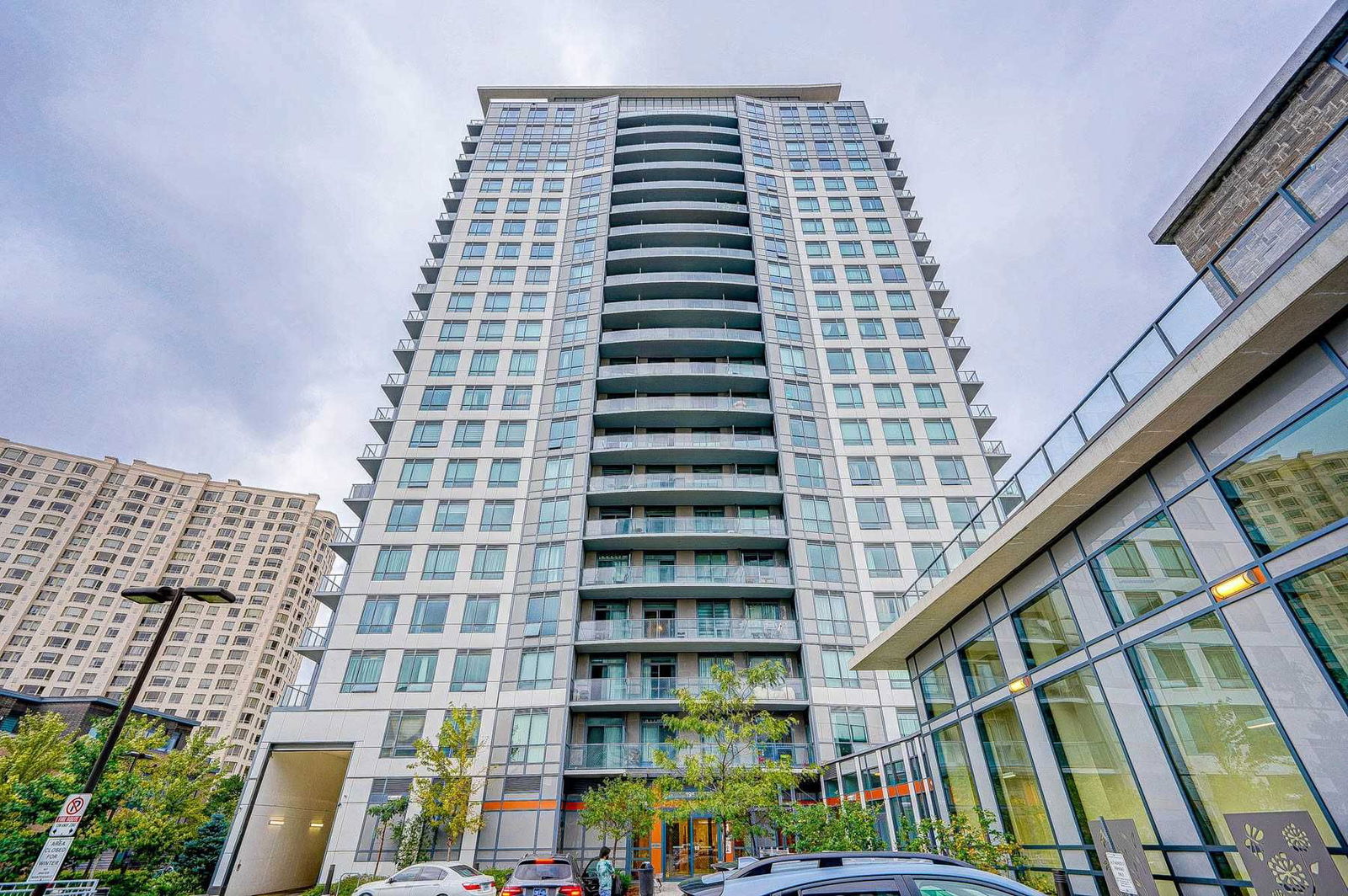 Condo sold at 411-195 Bonis Avenue, Toronto, Tam O'Shanter-Sullivan, M1T3W6 - MLS: E5534966