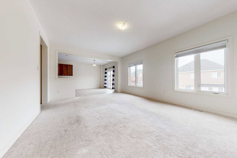 1852 Grandview St N, Oshawa, L1H 8L7 | Image 2