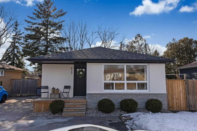Detached House sold at 922 Centre Street, Whitby, Ontario, L1N4V1 - Williamsburg - MLS: E5536384