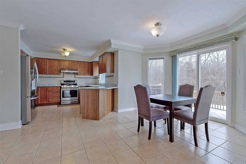 1081 Langford St, Oshawa, L1K2V9 | Image 2