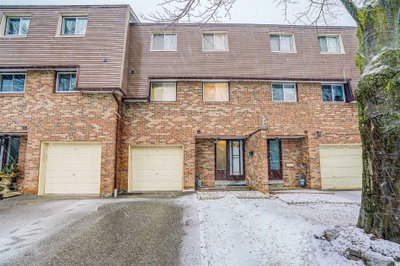Townhouse sold at 14-1415 Fieldlight Boulevard, Pickering, Ontario, L1V2S3 - Liverpool - MLS: E5554733