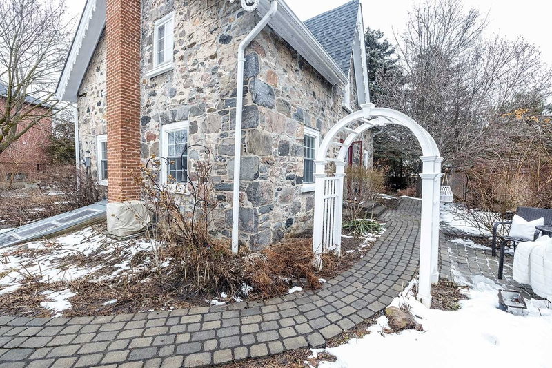 2319 Wildwood Cres, Pickering, L1X 2N1 | Image 3