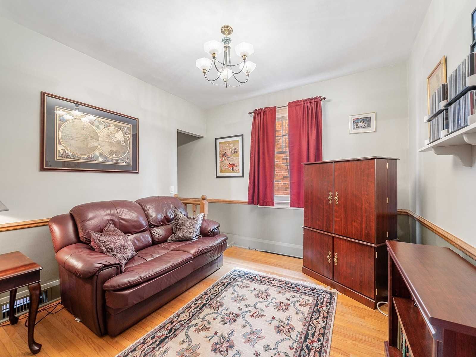 Listing Image 16