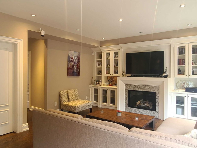 69 Don Valley Dr, Toronto, M4K2J1 | Image 2