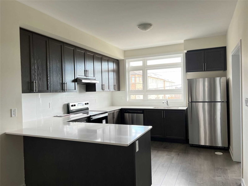 211 - 250 Finch Ave, Pickering, L1V 0G6 | Image 3