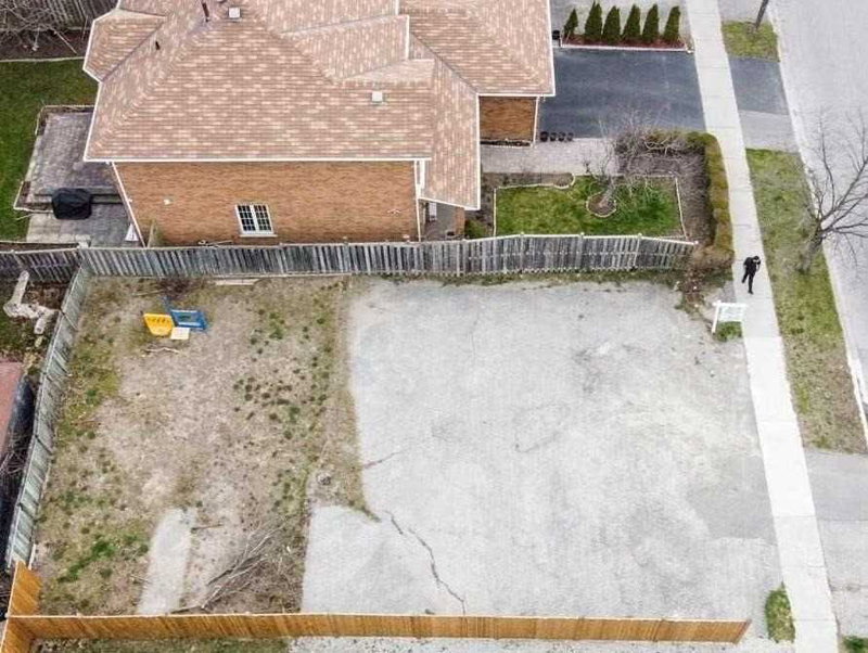 24 Doric St, Ajax, L1S7H5 | Image 2