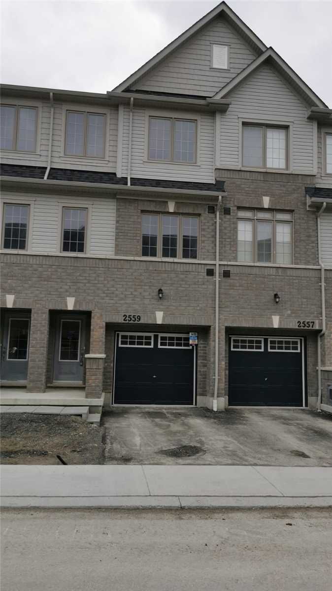 2559 Barbarolli Path, Oshawa, L1L0P9 | Image 2