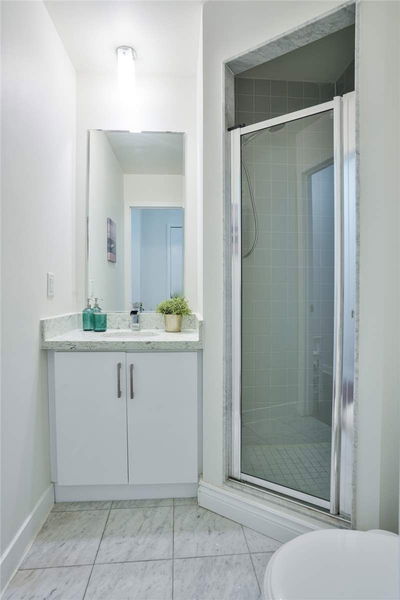 Unit Ph502 — 38 Lee Centre Dr, Toronto - Woburn image-0-4