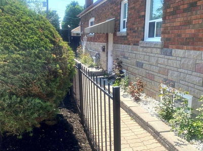 Unit Bsmt — 35 Porter Cres, Toronto - Dorset Park image-0-2