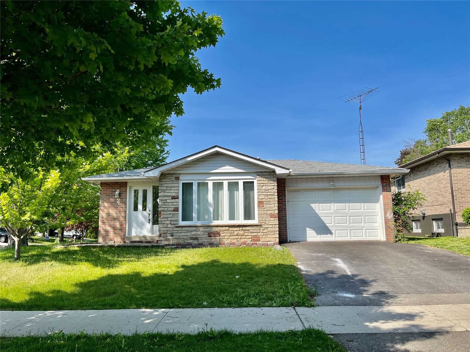 Detached House leased at 2 Chapais Crescent, Toronto, Centennial Scarborough, M1C2C4 - MLS: E5642897