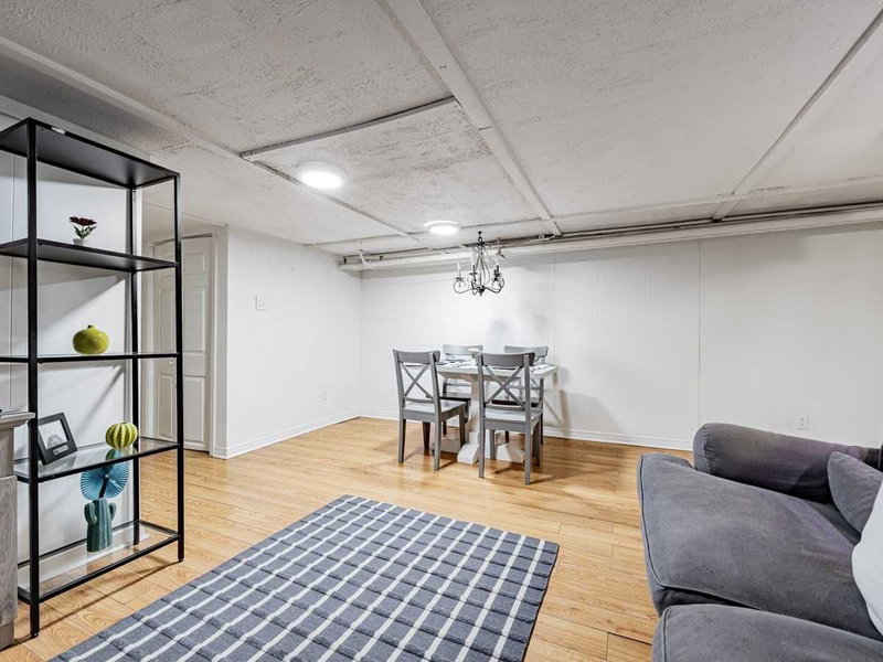 Lower - 29 Scarboro Beach Blvd, Toronto, M4E2W9 | Image 2