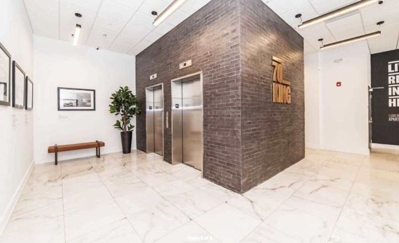 414 - 70 King St E, Oshawa, L1H 0A2 | Image 3