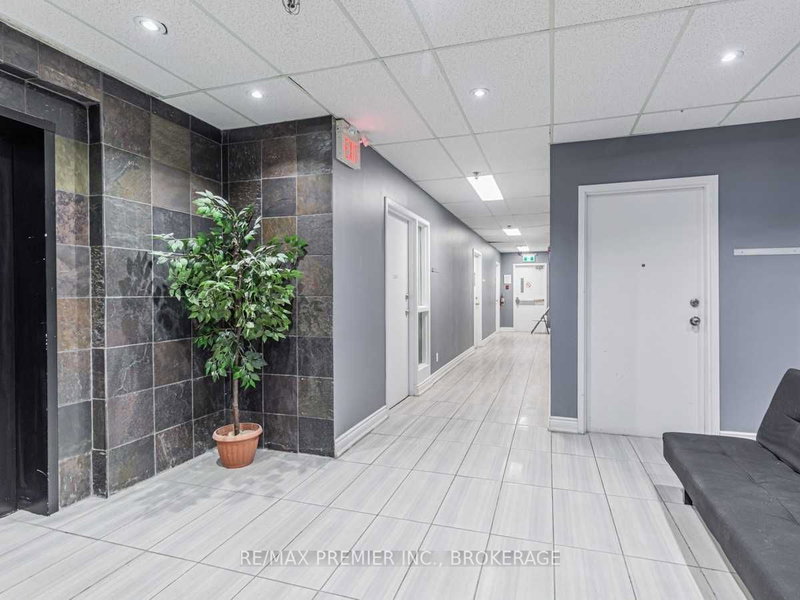 318 - 880 Ellesmere Rd N, Toronto, M1P 2W6 | Image 3