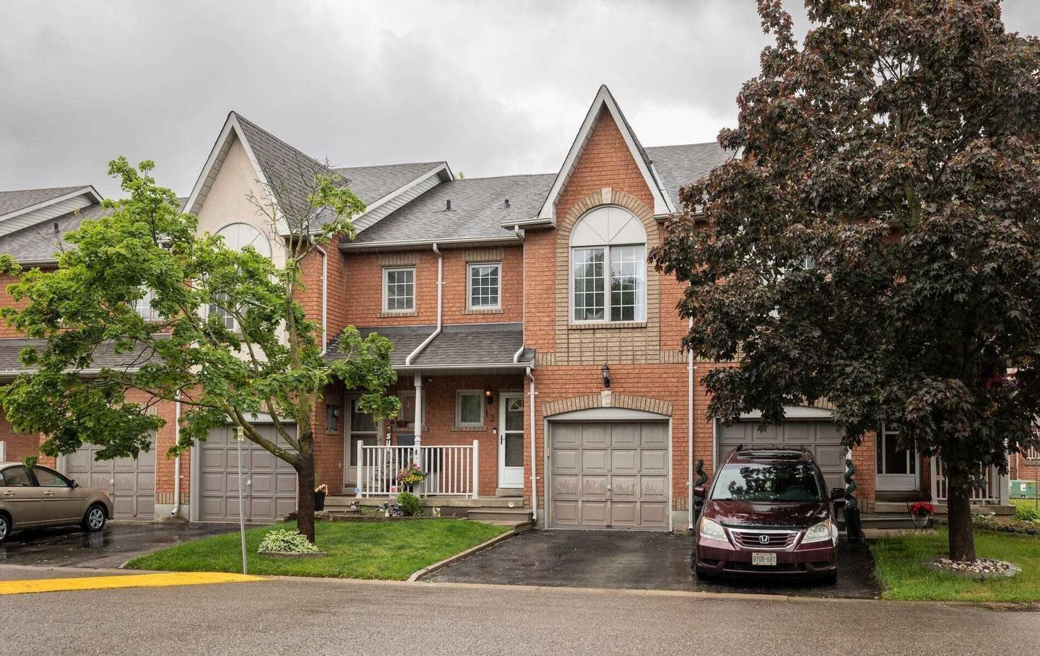 Townhouse sold at 13-1867 Kingston Road, Pickering, Village East, L1V1C9 - MLS: E5662257