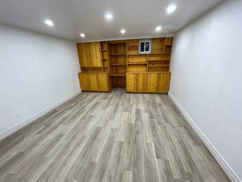 Bsmt - 1798 Storrington St, Pickering, L1V2Y5 | Image 2