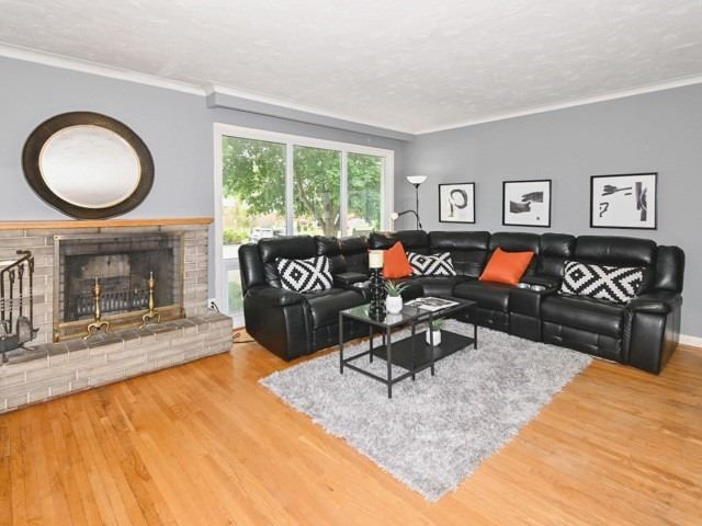 Listing Image 3